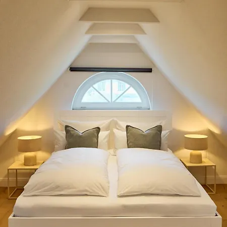 Reethues Mit Kamin Und Suedgarten In Direkter Wattnaehe * Keitum