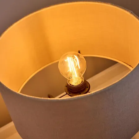 Reethues Mit Kamin Und Suedgarten In Direkter Wattnaehe