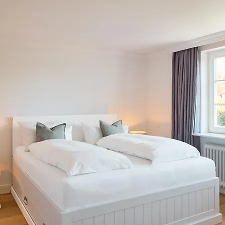 Reethues Mit Kamin Und Suedgarten In Direkter Wattnaehe * Keitum